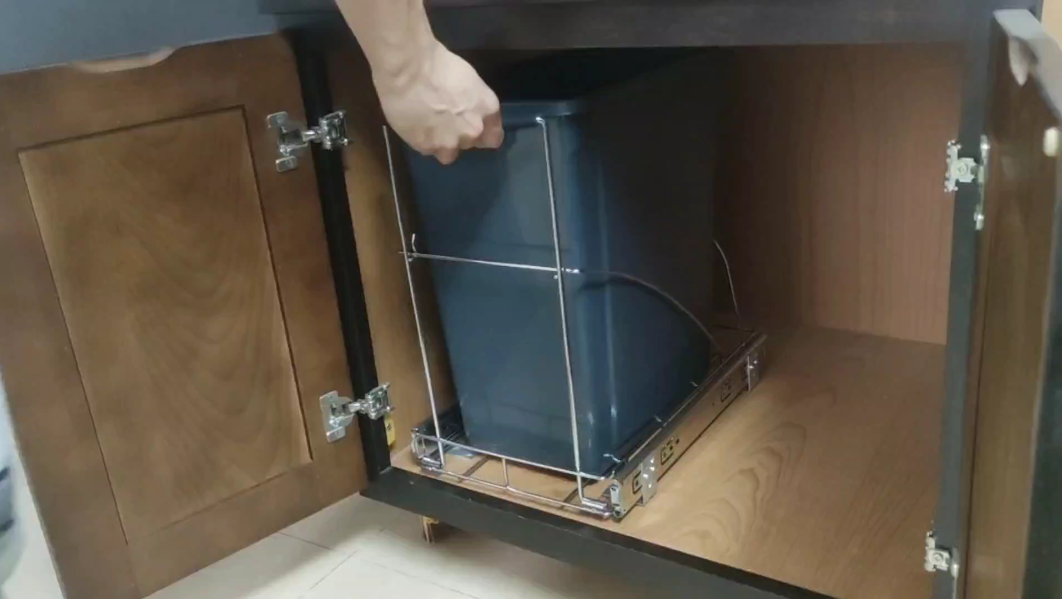 Pull Out Trash Can Under Cabinet & Under Sink, Heavy | All Products - Image 8