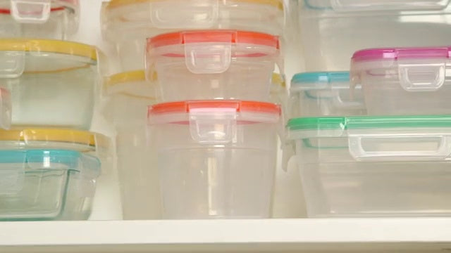 Snapware 1-Cup Total Solution Square Food Storage Container - Image 3