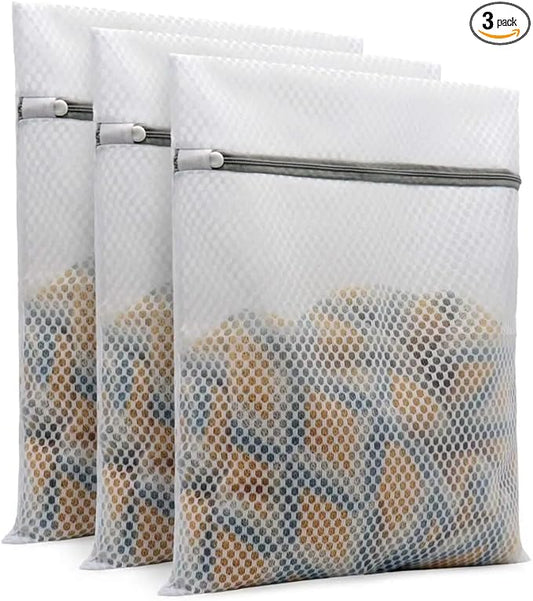 3-Pack Mesh Laundry Bags for Delicates (12x16 in, Medium) – Durable Honeycomb Wash Bags with Zipper – Protect Lingerie, Socks, Baby Clothes & Bras – Reusable for Laundry & Travel