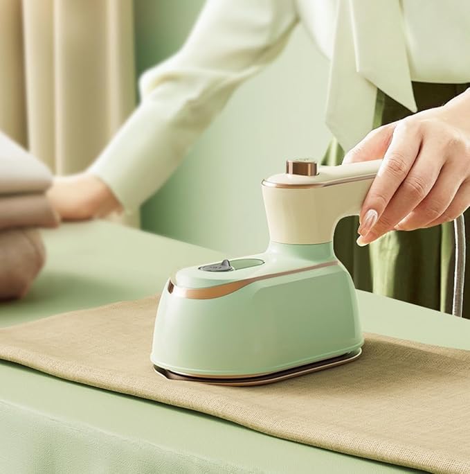 Portable Steamer Steam Clothes Iron Handheld Portable Home Travelling For Clothes Ironing Wet Dry Hot Ironing Machine Mini Steam Garment Steamer for Home Travel Business
