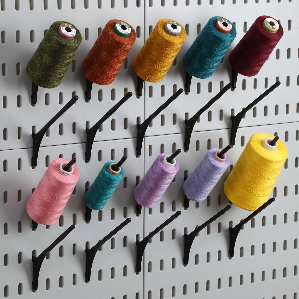 20 Pcs Black Pegboard 45° Spool Hooks Pegboard Accessories - Image 1