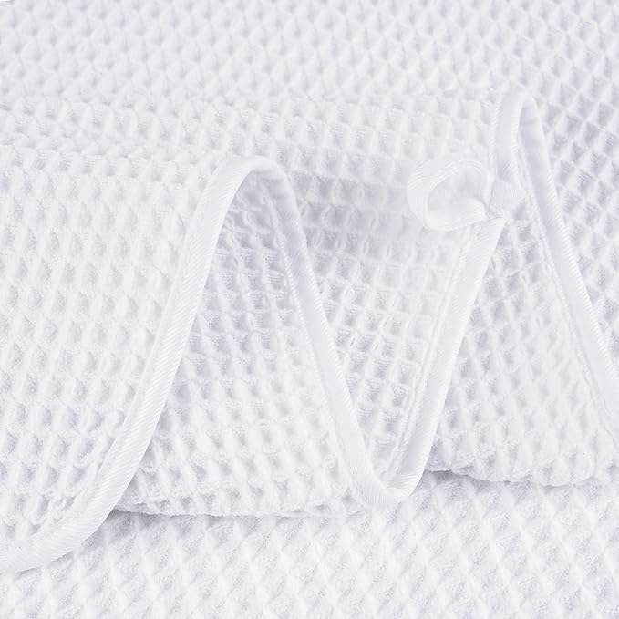 POLYTE 430 GSM Microfiber Oversize Quick Dry Lint Free Bath Towel, 60 x 30 in, 4 Pack (Waffle Weave)