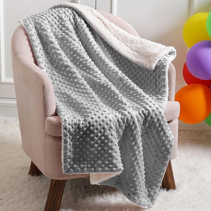 CREVENT Baby Welcome Gift Set Storage Basket with 2 Blankets+ 1 Security Blanket + 1 Taggie + 1 Gift Bag with Ribbon (Grey)