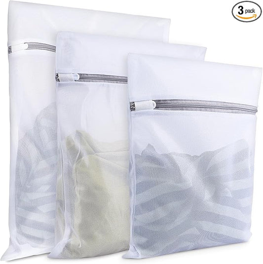 Mesh Laundry Bags for Delicates, 3 Pack Laundry Bags Mesh Wash Bags in 3 Sizes(1 Large, 1 Medium, 1 Small), Durable and Gentle Lingerie Bags for Washing Delicates, Garment Bag for Washing Machine