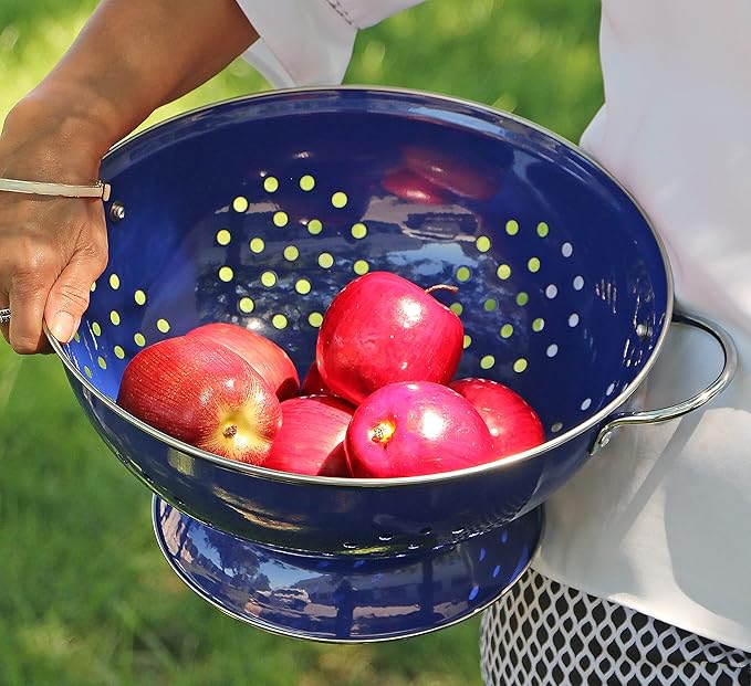 Reston Lloyd Calypso Basics Extra Large Enameled Colander with Solid Base, Strainer Basket with Handles, for Pasta, Berries, Vegetables, Fruit, Indigo, 7 Quart (224oz/ 6.6 L)