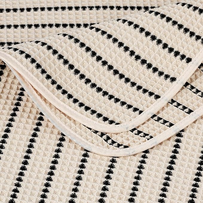 POLYTE 430 GSM Microfiber Oversize Quick Dry Lint Free Bath Towel, 60 x 30 in, 4 Pack (Waffle Weave)